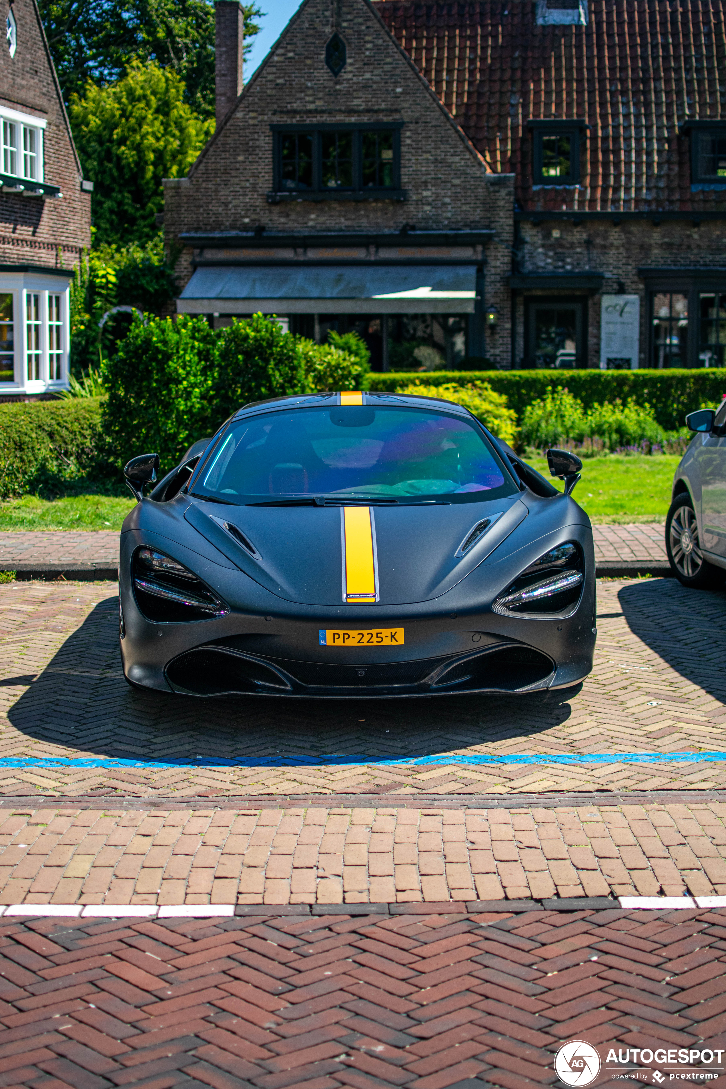 McLaren 720S