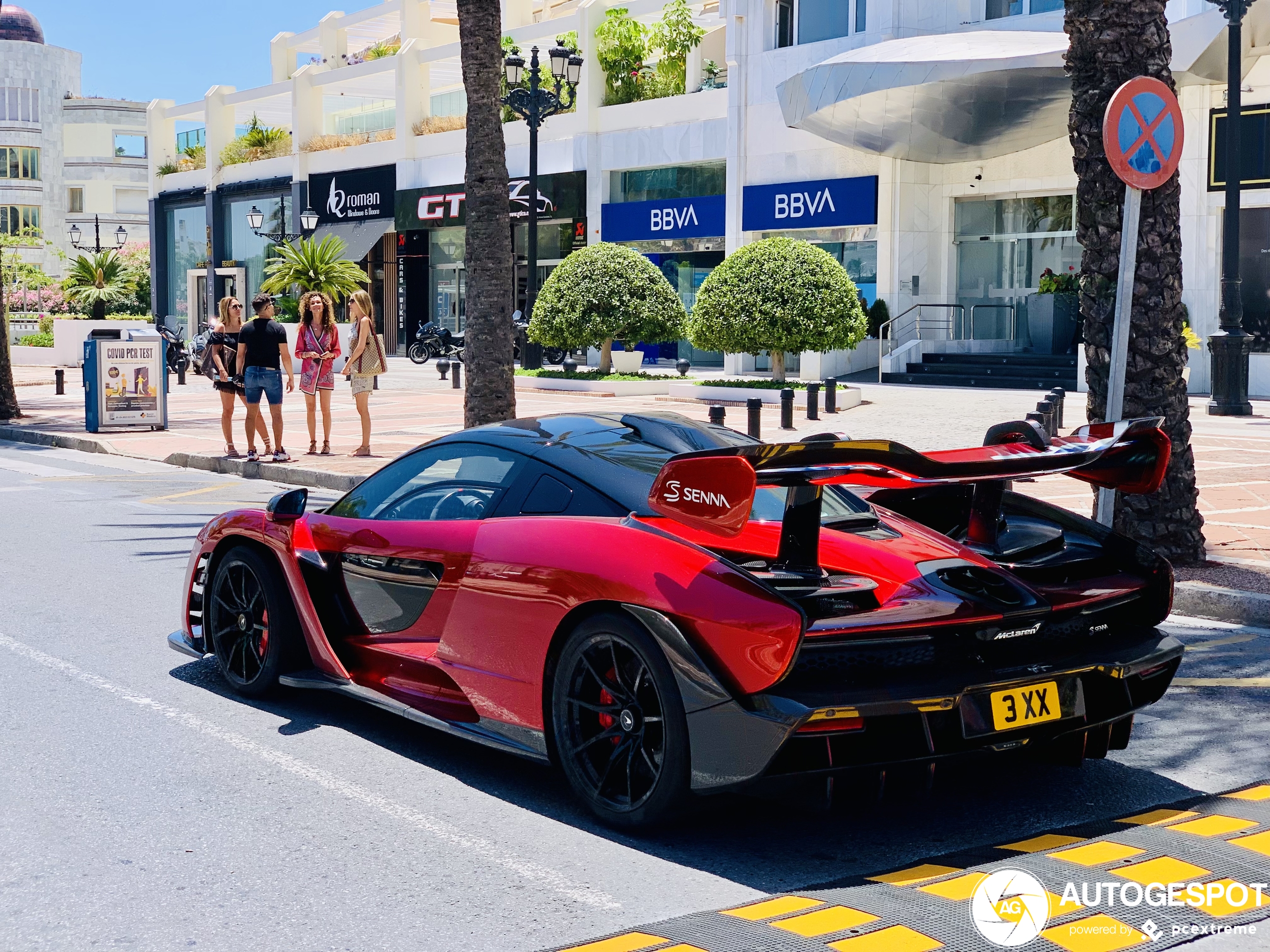 McLaren Senna