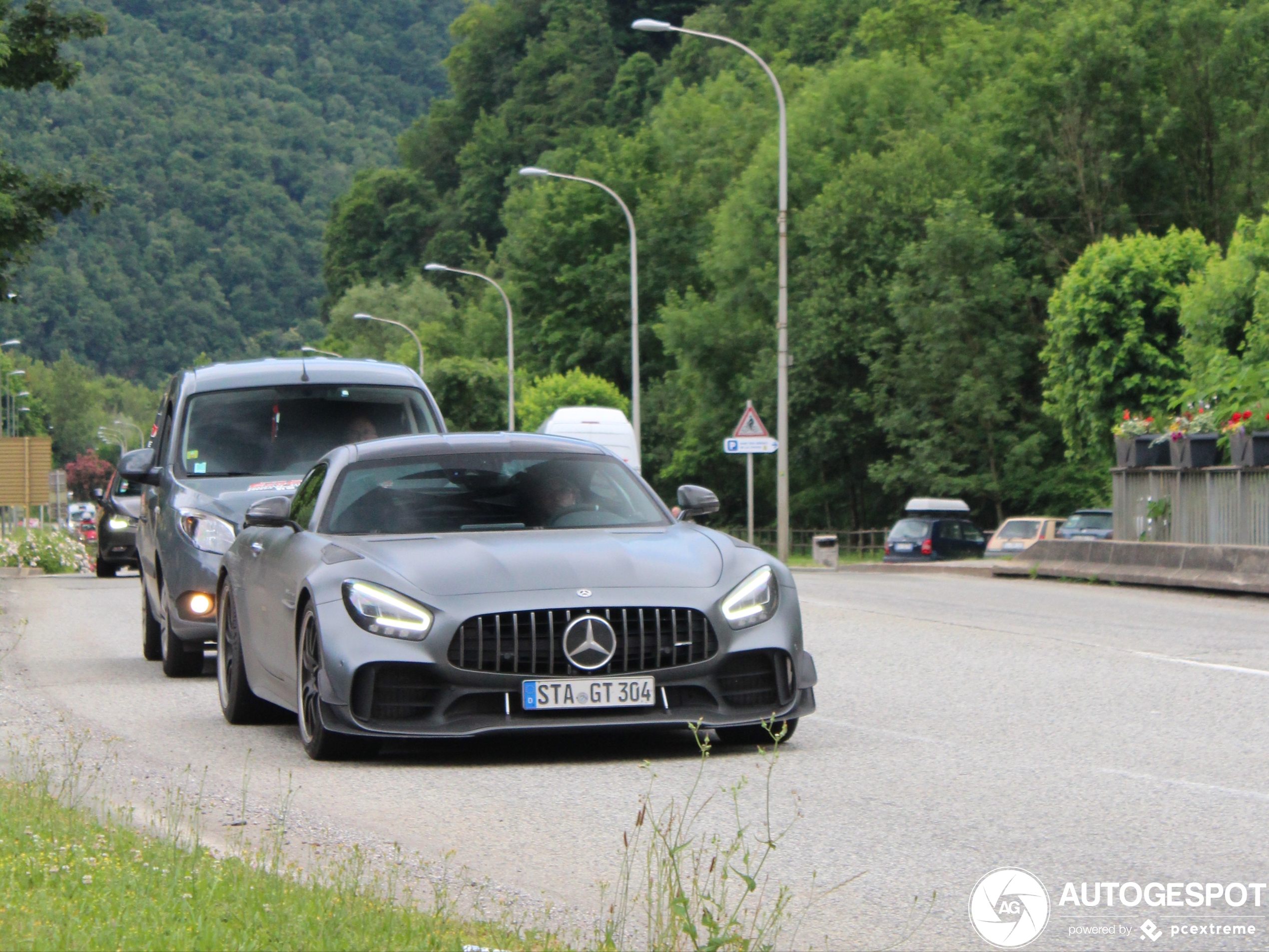 Mercedes-AMG GT R Pro C190