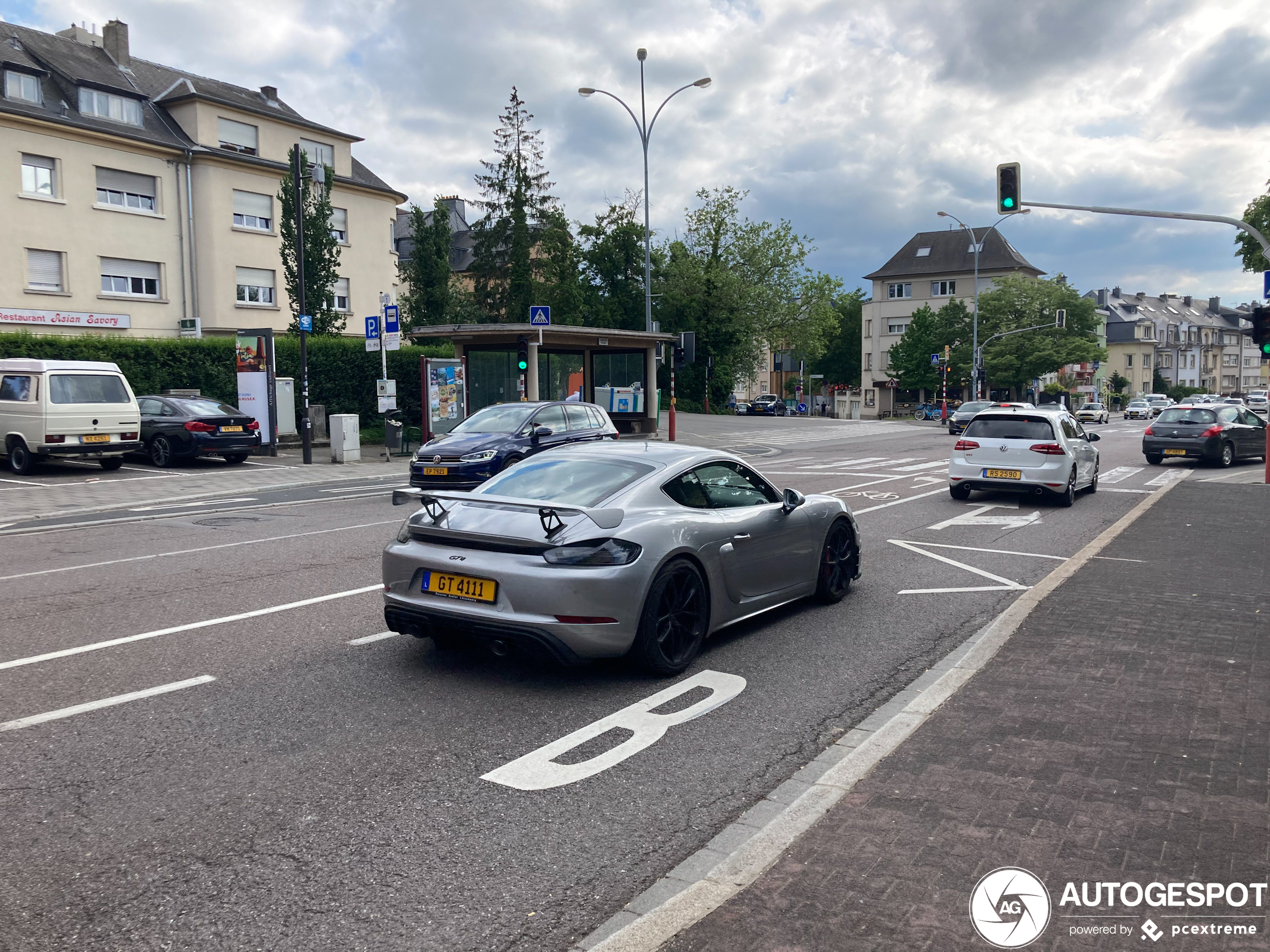 Porsche 718 Cayman GT4