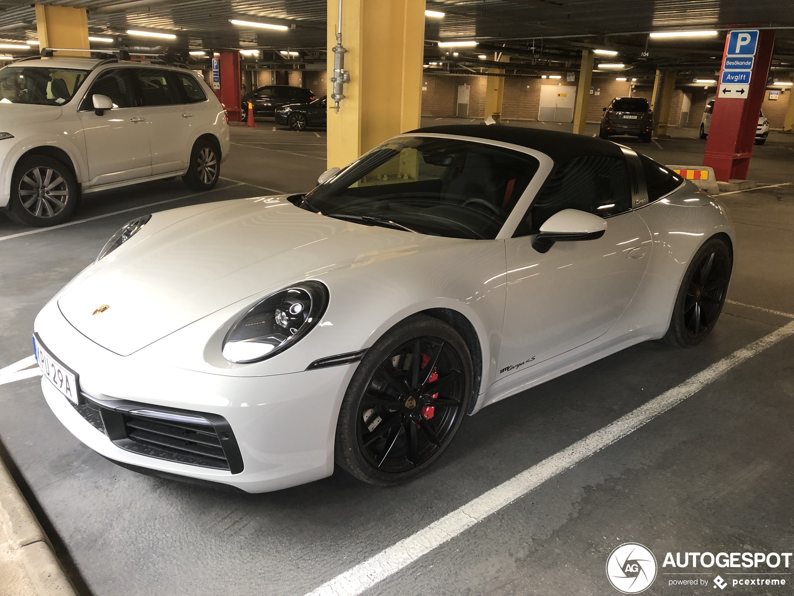 Porsche 992 Carrera 4S Cabriolet