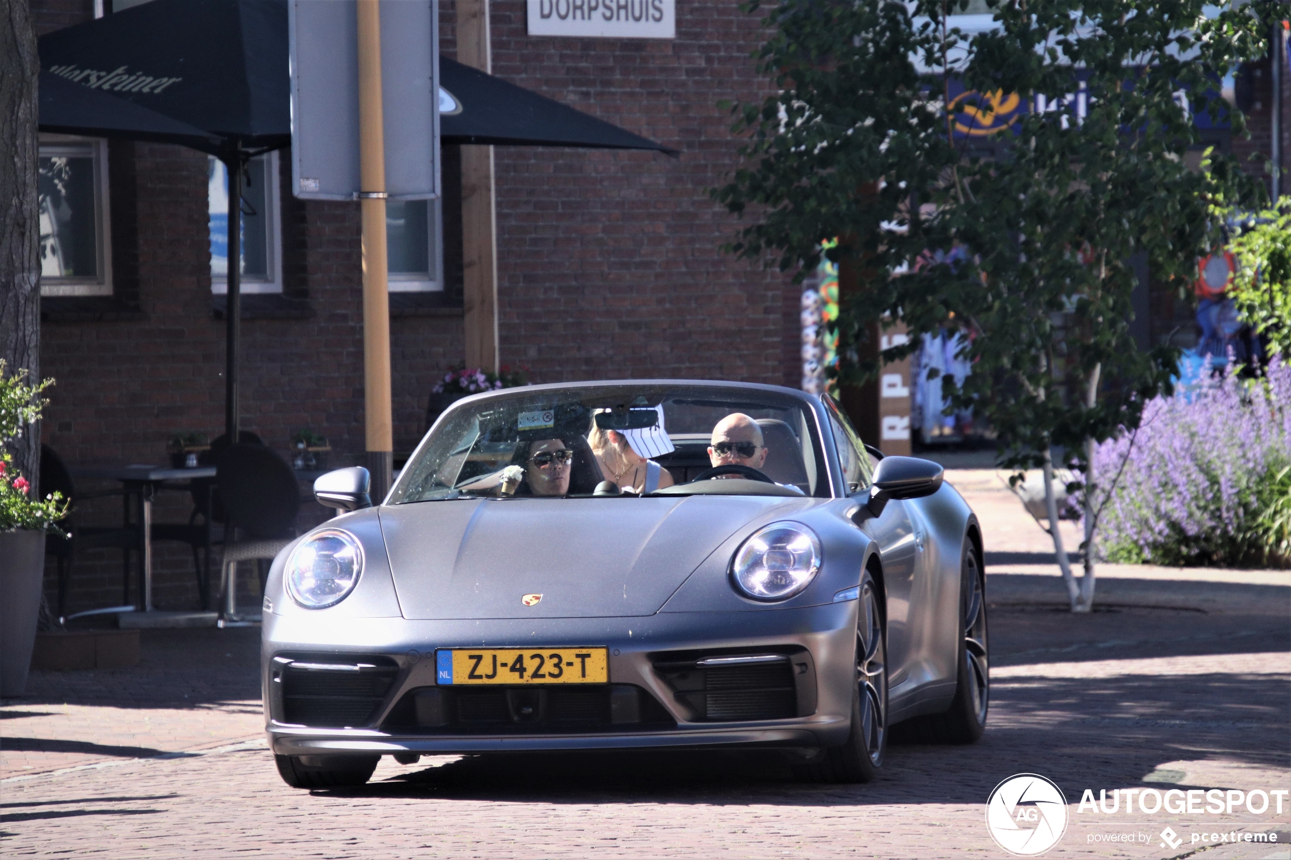 Porsche 992 Carrera 4S Cabriolet