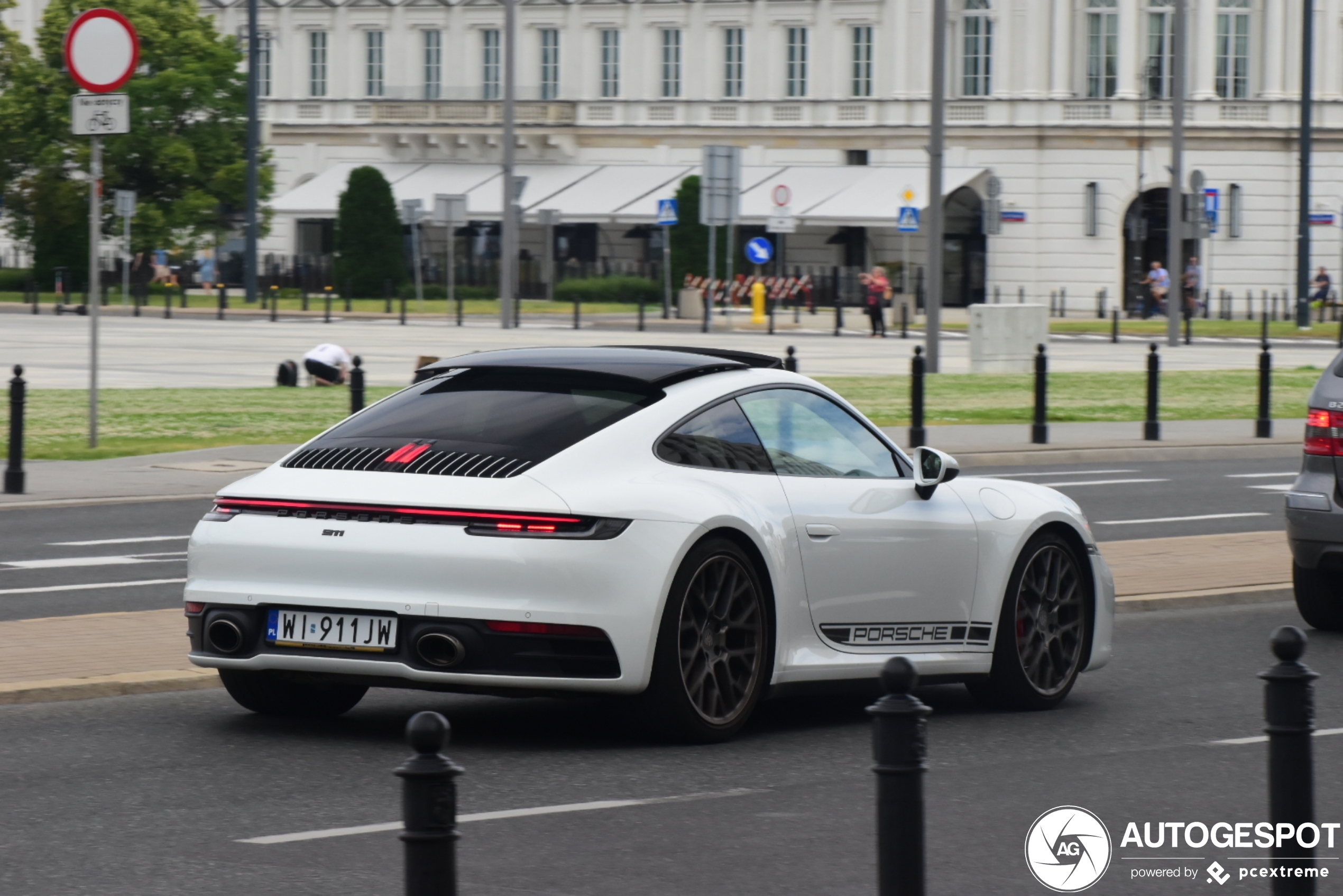 Porsche 992 Carrera S