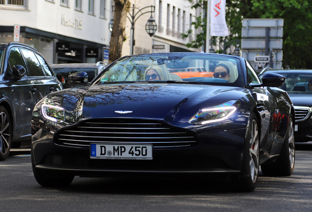 Aston Martin DB11 V8 Volante