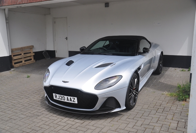 Aston Martin DBS Superleggera Volante