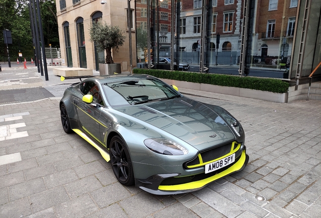 Aston Martin Vantage GT8