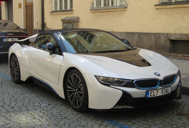 BMW i8 Roadster