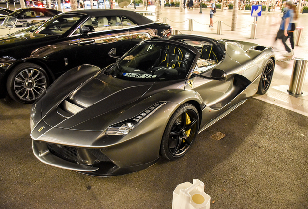 Ferrari LaFerrari Aperta