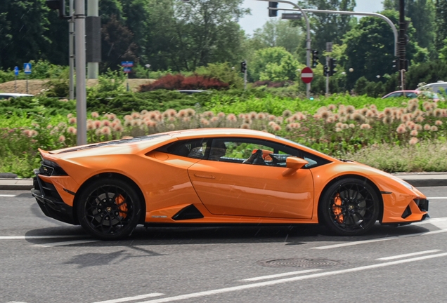 Lamborghini Huracán LP640-4 EVO