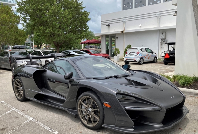 McLaren Senna