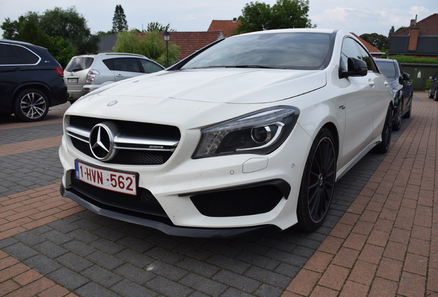 Mercedes-Benz CLA 45 AMG C117