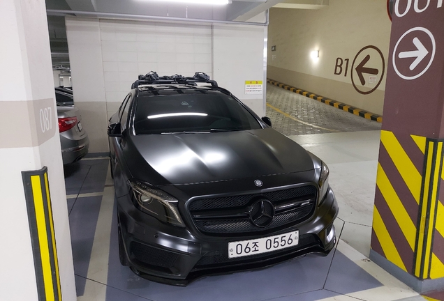 Mercedes-Benz GLA 45 AMG X156