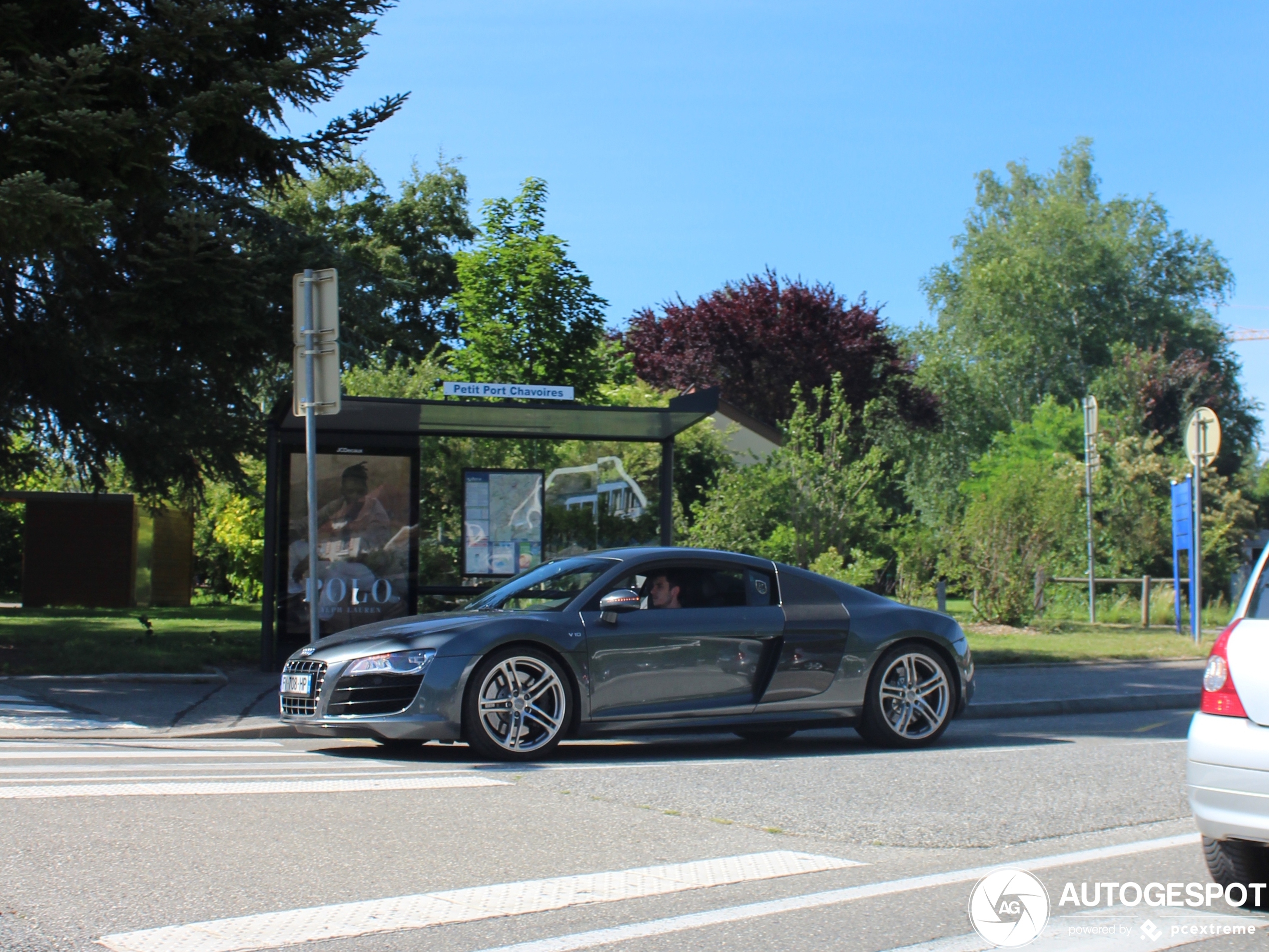 Audi R8 V10