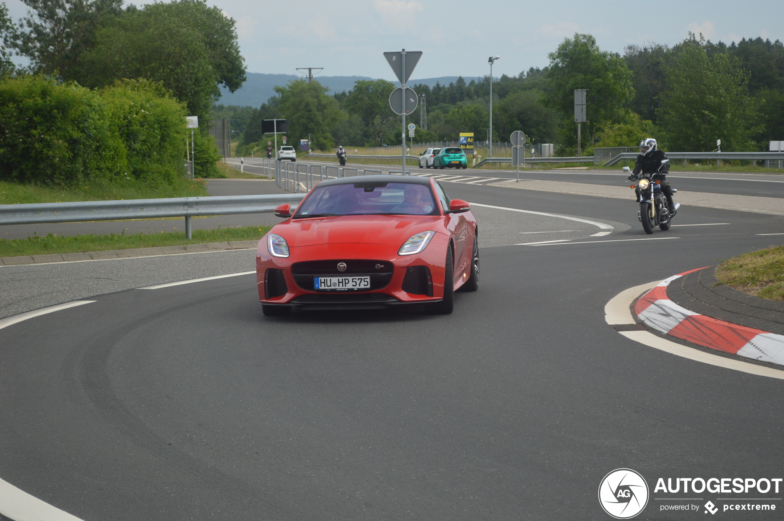 Jaguar F-TYPE SVR Coupé 2017