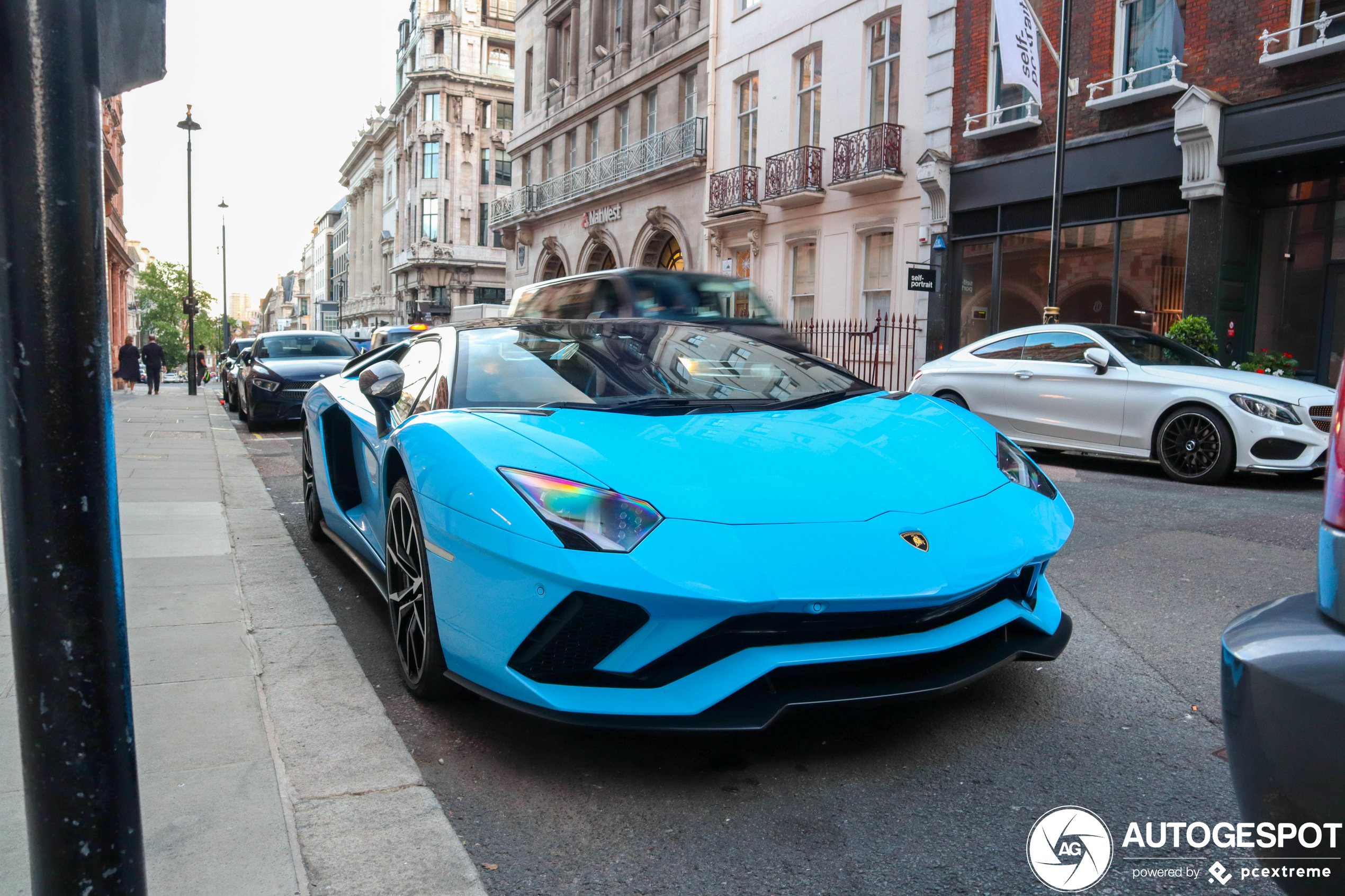 Lamborghini Aventador S LP740-4 Roadster