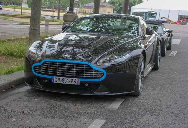 Aston Martin V12 Vantage