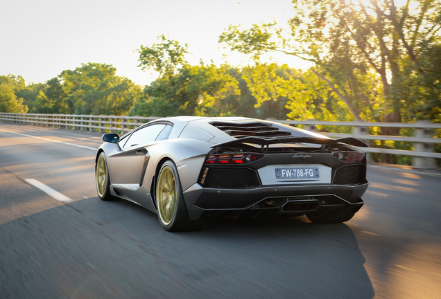 Lamborghini Aventador LP700-4