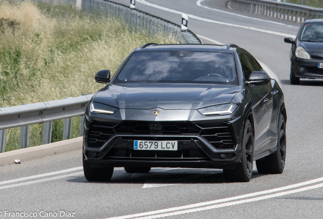 Lamborghini Urus