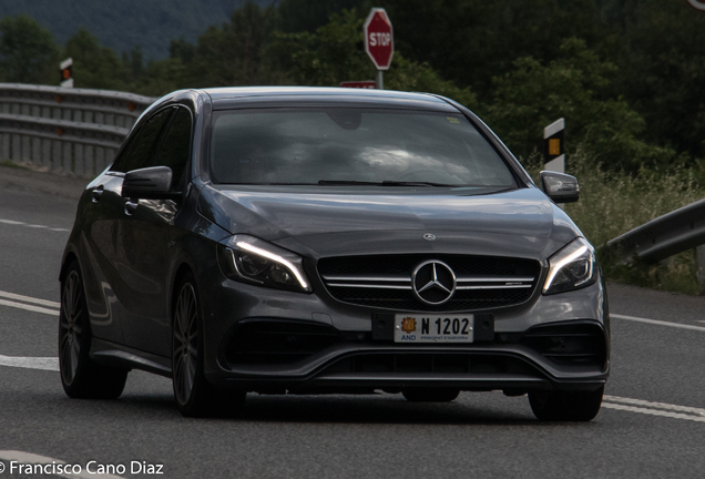 Mercedes-AMG A 45 W176 2015