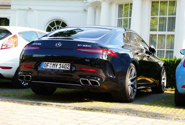 Mercedes-AMG GT 63 S X290