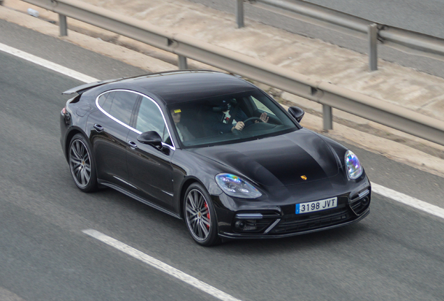 Porsche 971 Panamera Turbo