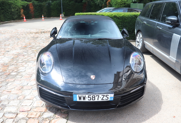 Porsche 992 Carrera 4S Cabriolet