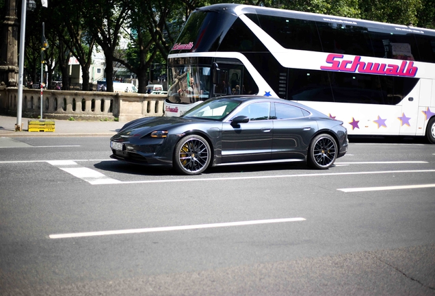 Porsche Taycan Turbo S