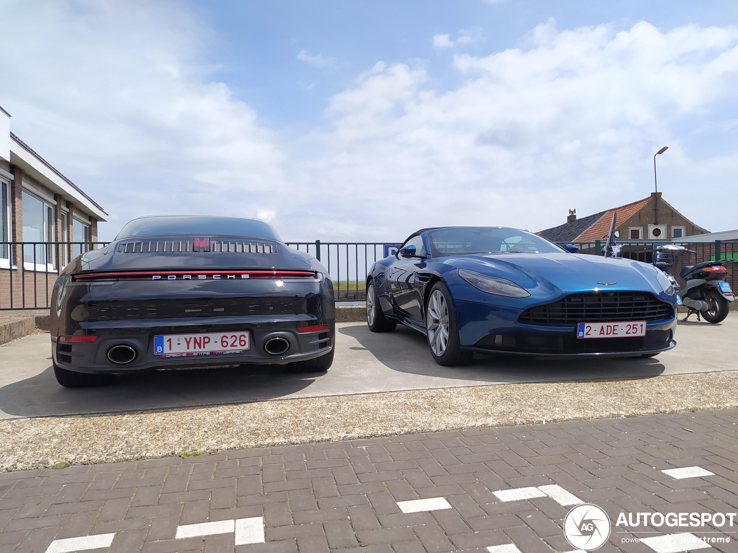 Aston Martin DB11 V8 Volante