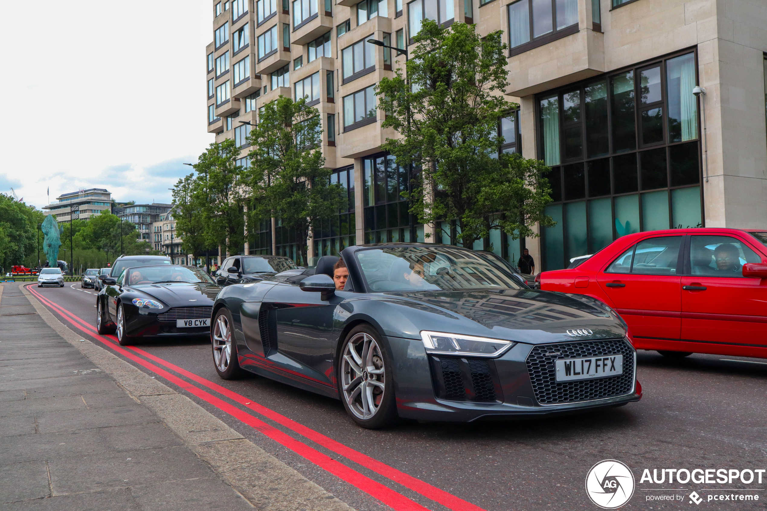 Audi R8 V10 Spyder 2016