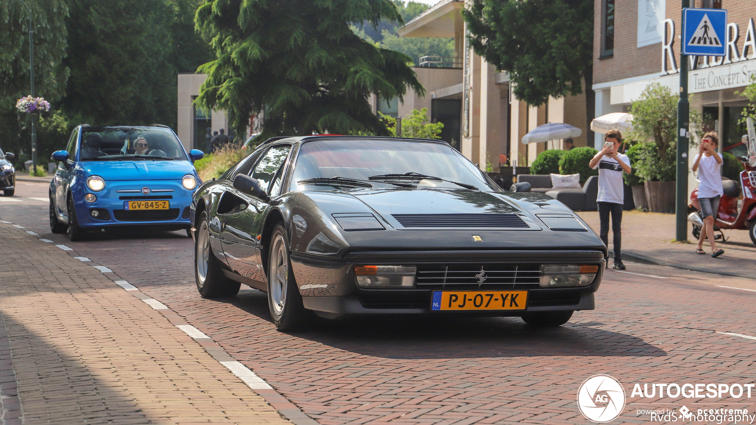 Ferrari 328 GTS