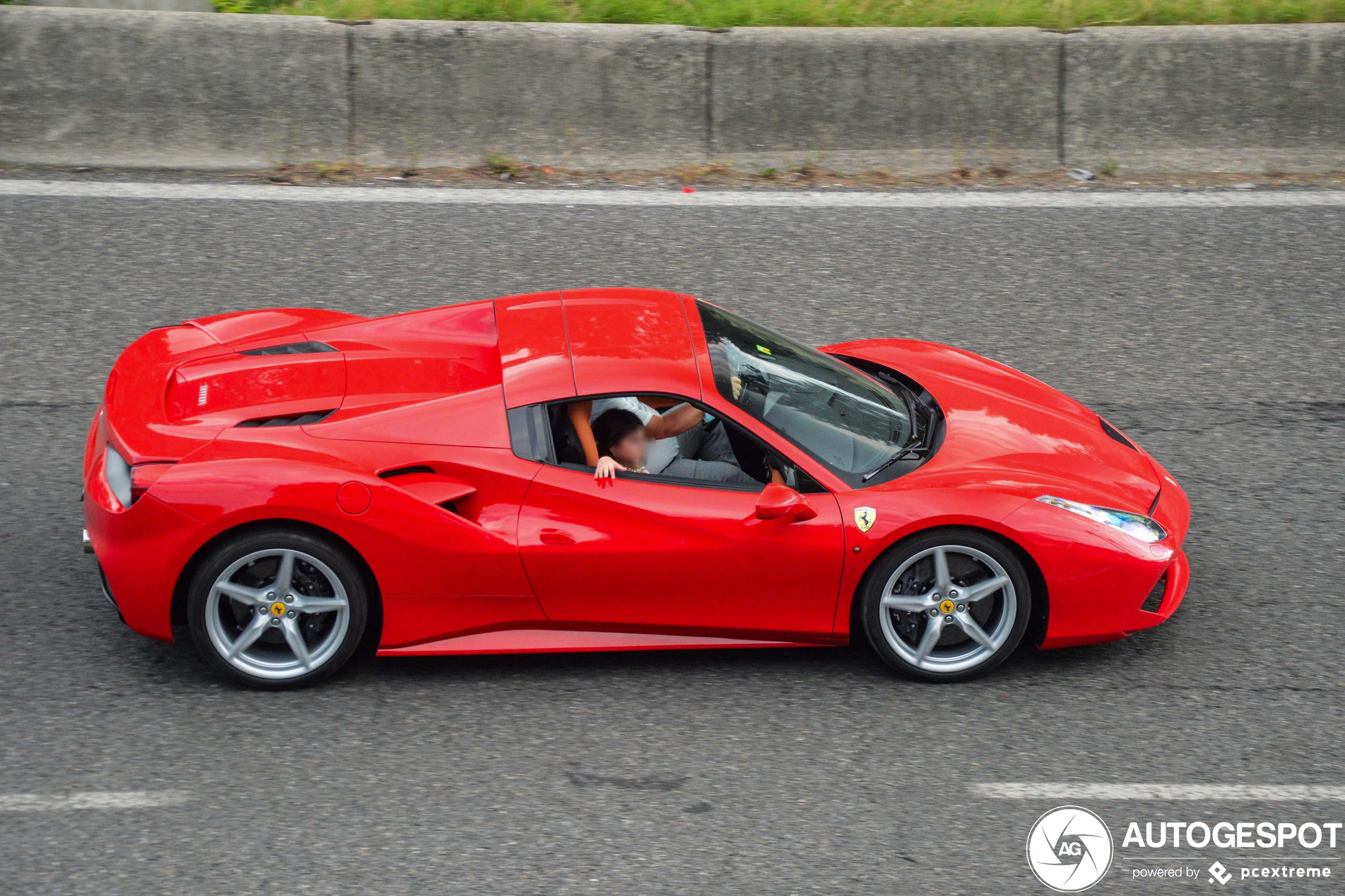 Ferrari 488 Spider