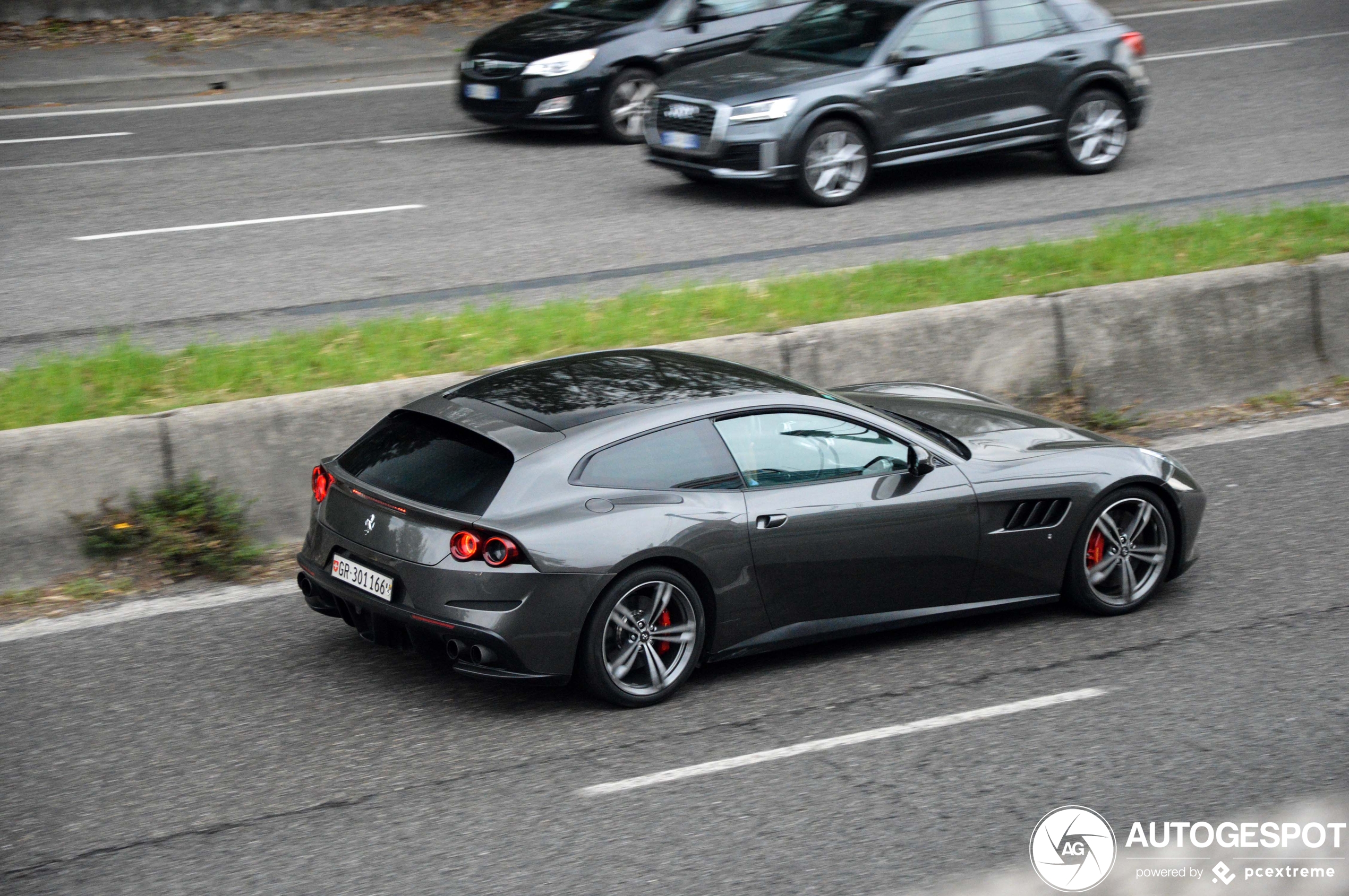 Ferrari GTC4Lusso T