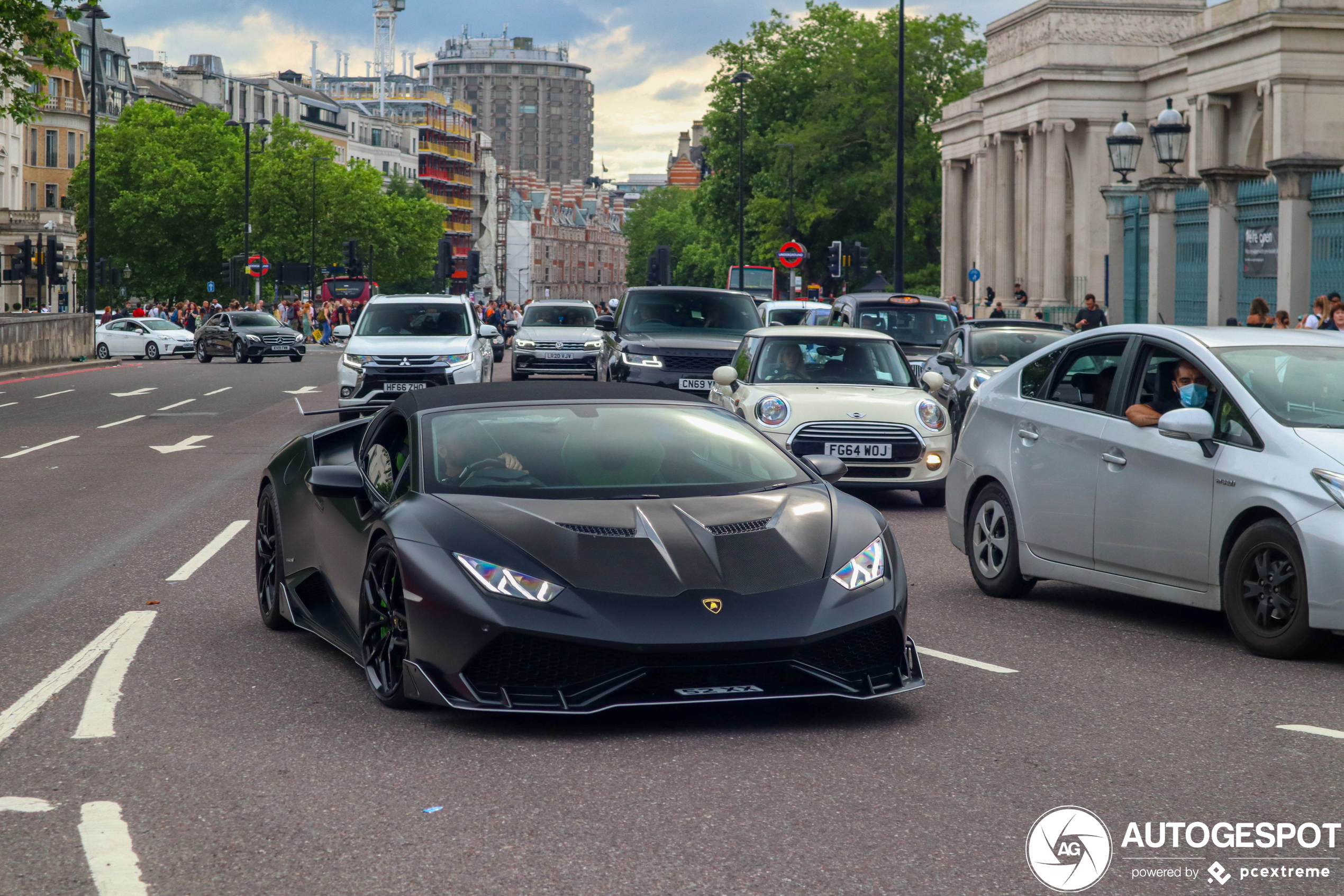 Lamborghini Huracán LP610-4 Spyder DMC