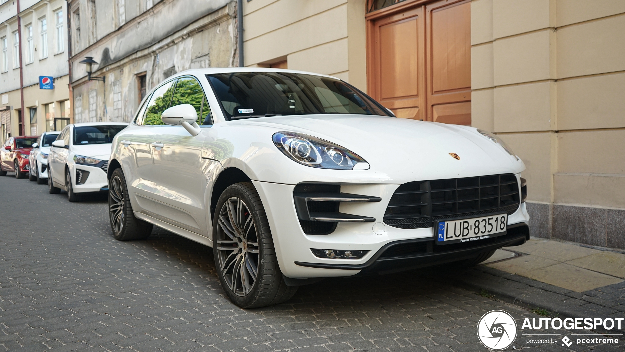 Porsche 95B Macan Turbo