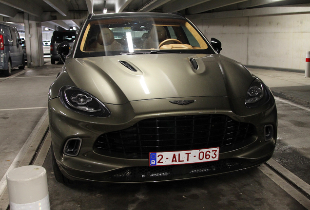 Aston Martin DBX