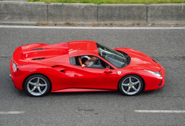 Ferrari 488 Spider