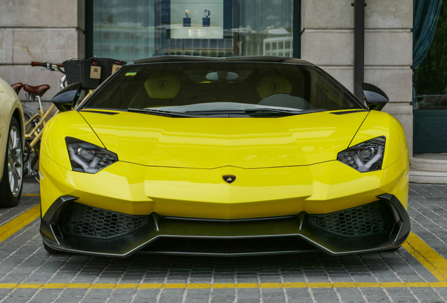 Lamborghini Aventador LP720-4 Roadster 50° Anniversario