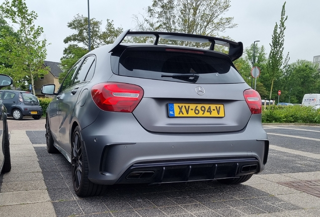 Mercedes-AMG A 45 W176 2015