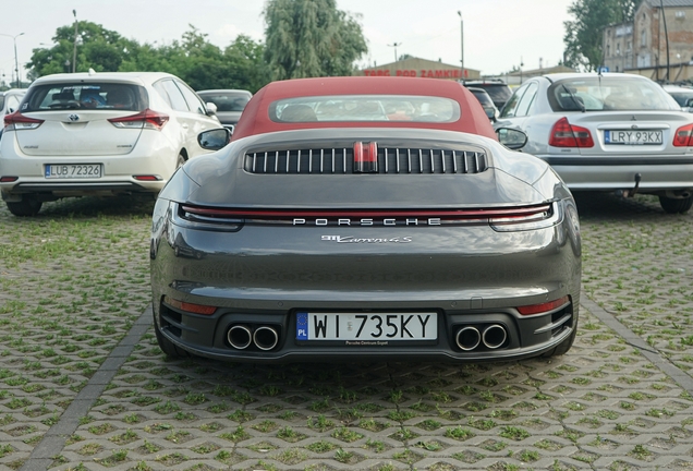 Porsche 992 Carrera 4S Cabriolet