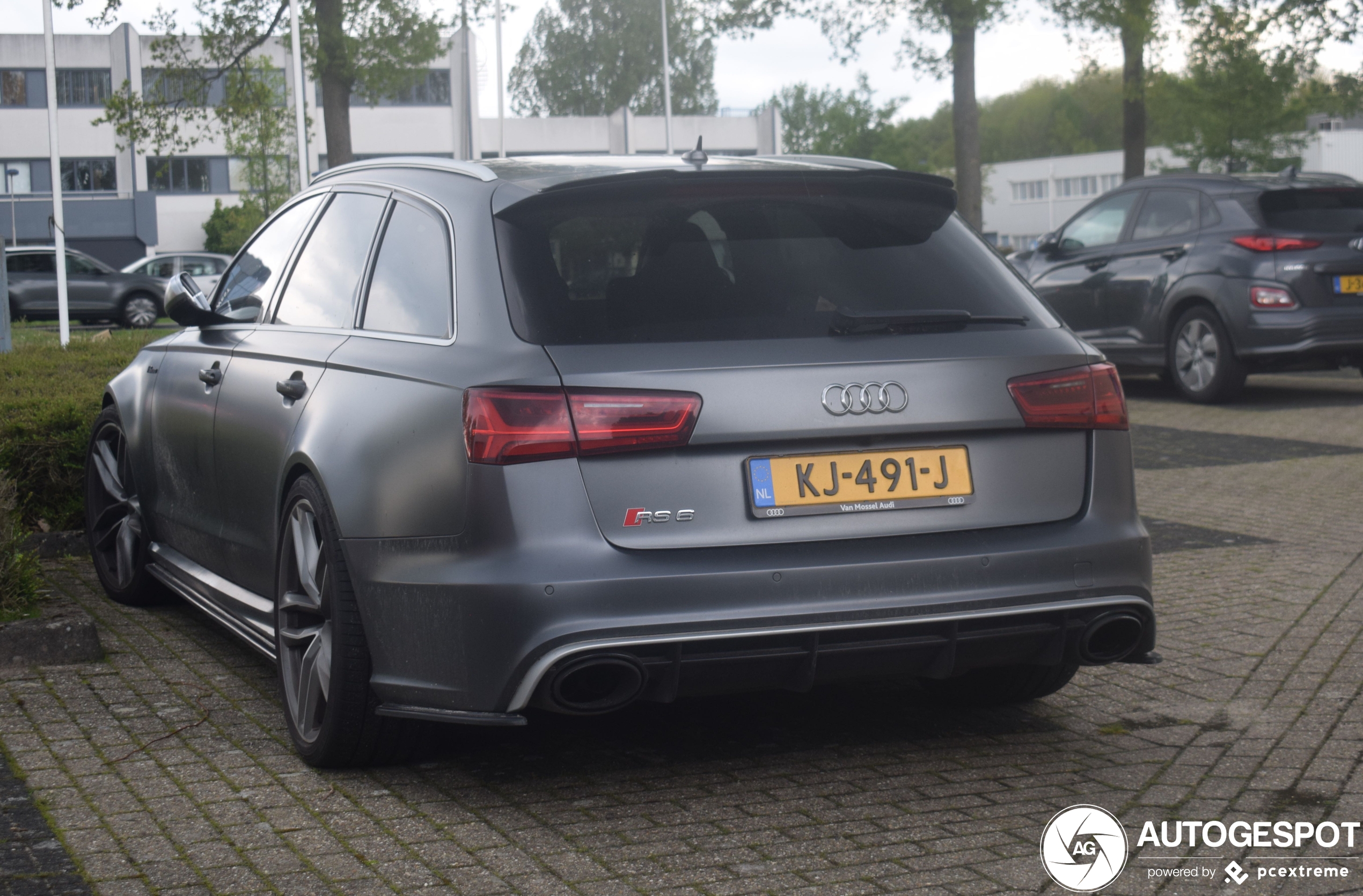 Audi RS6 Avant C7 2015