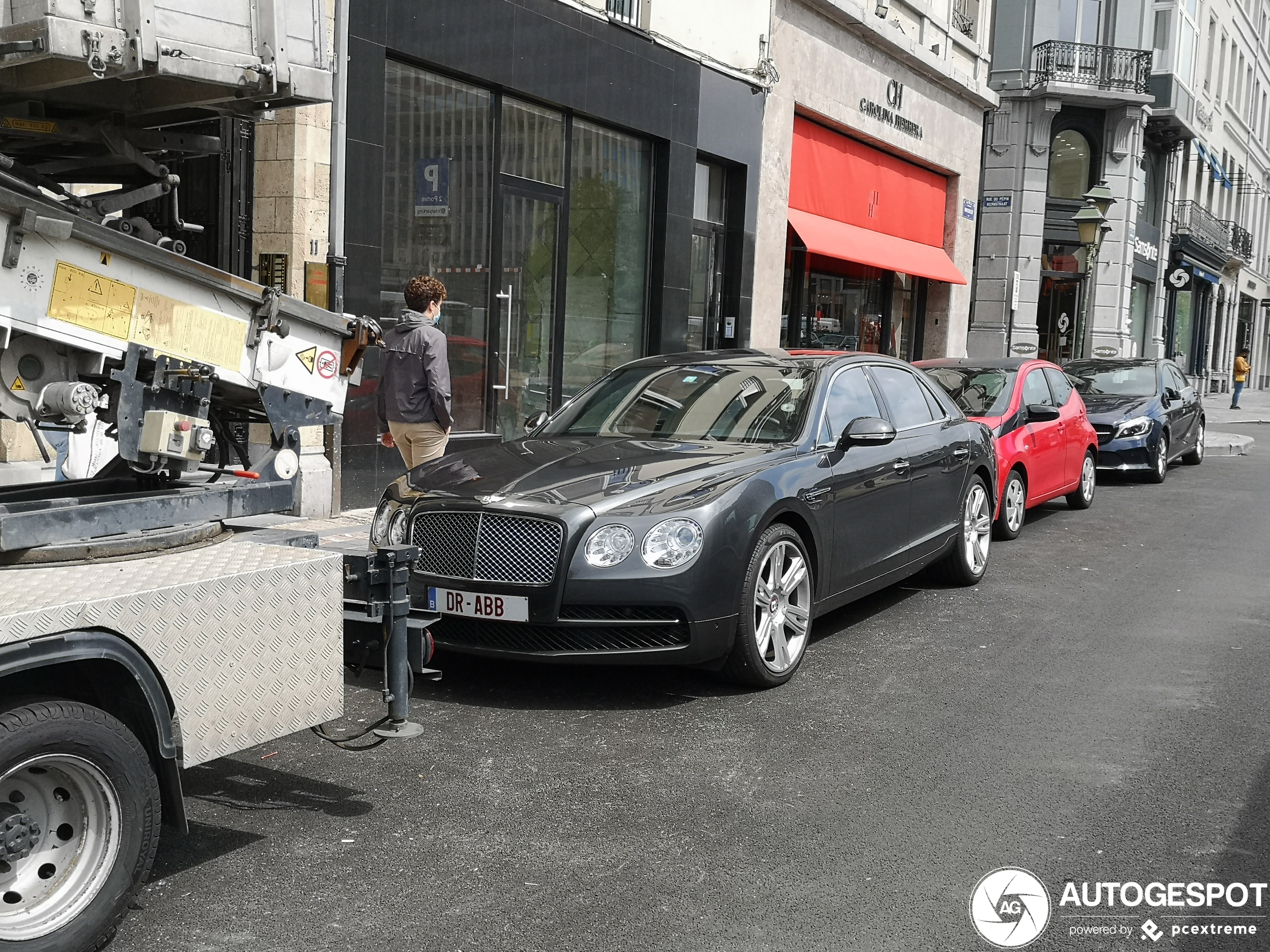 Bentley Flying Spur V8