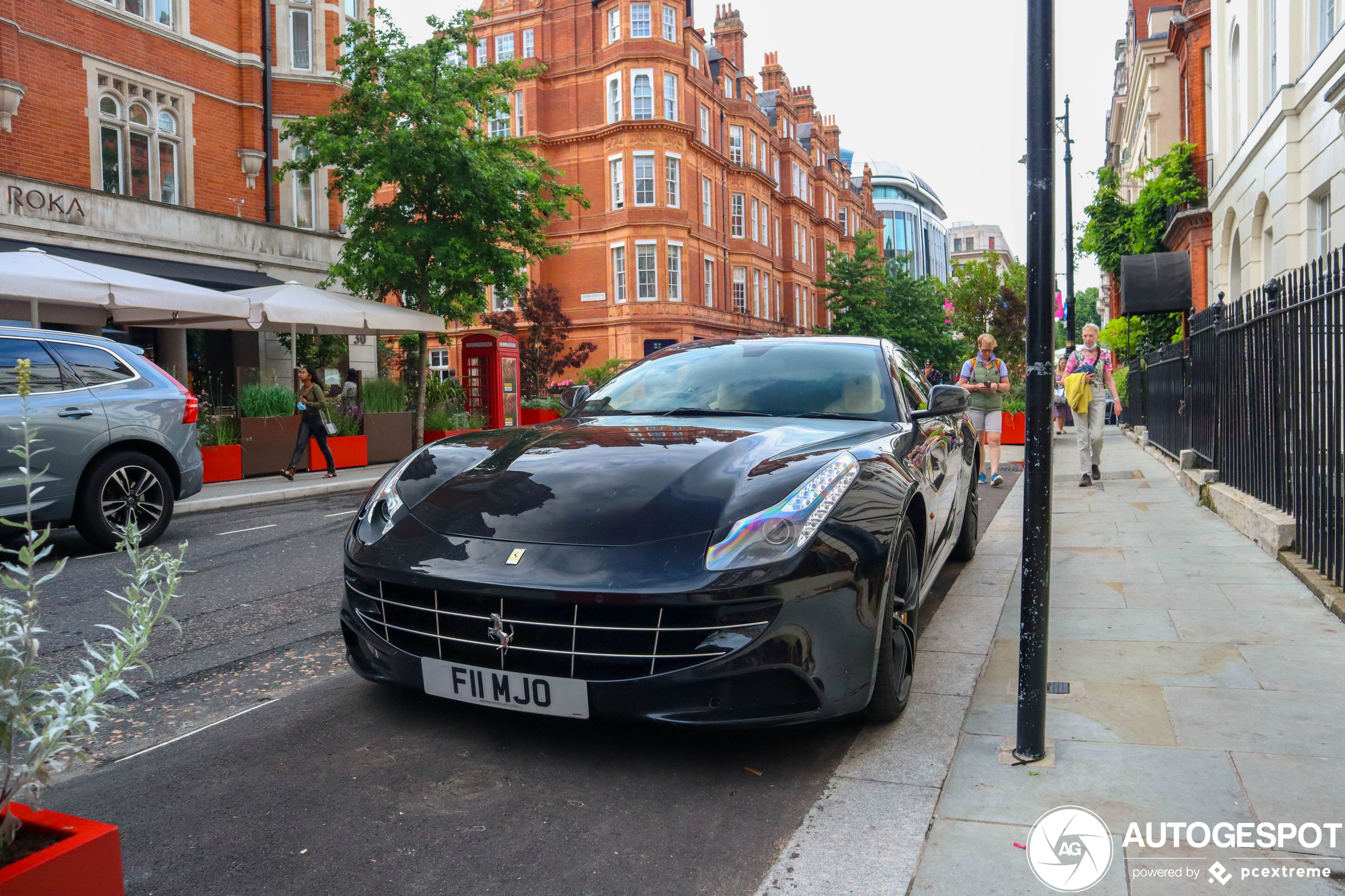 Ferrari FF