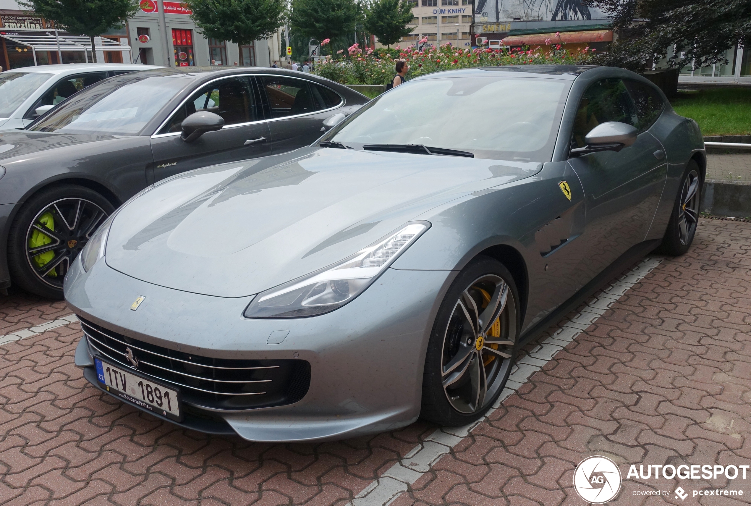 Ferrari GTC4Lusso