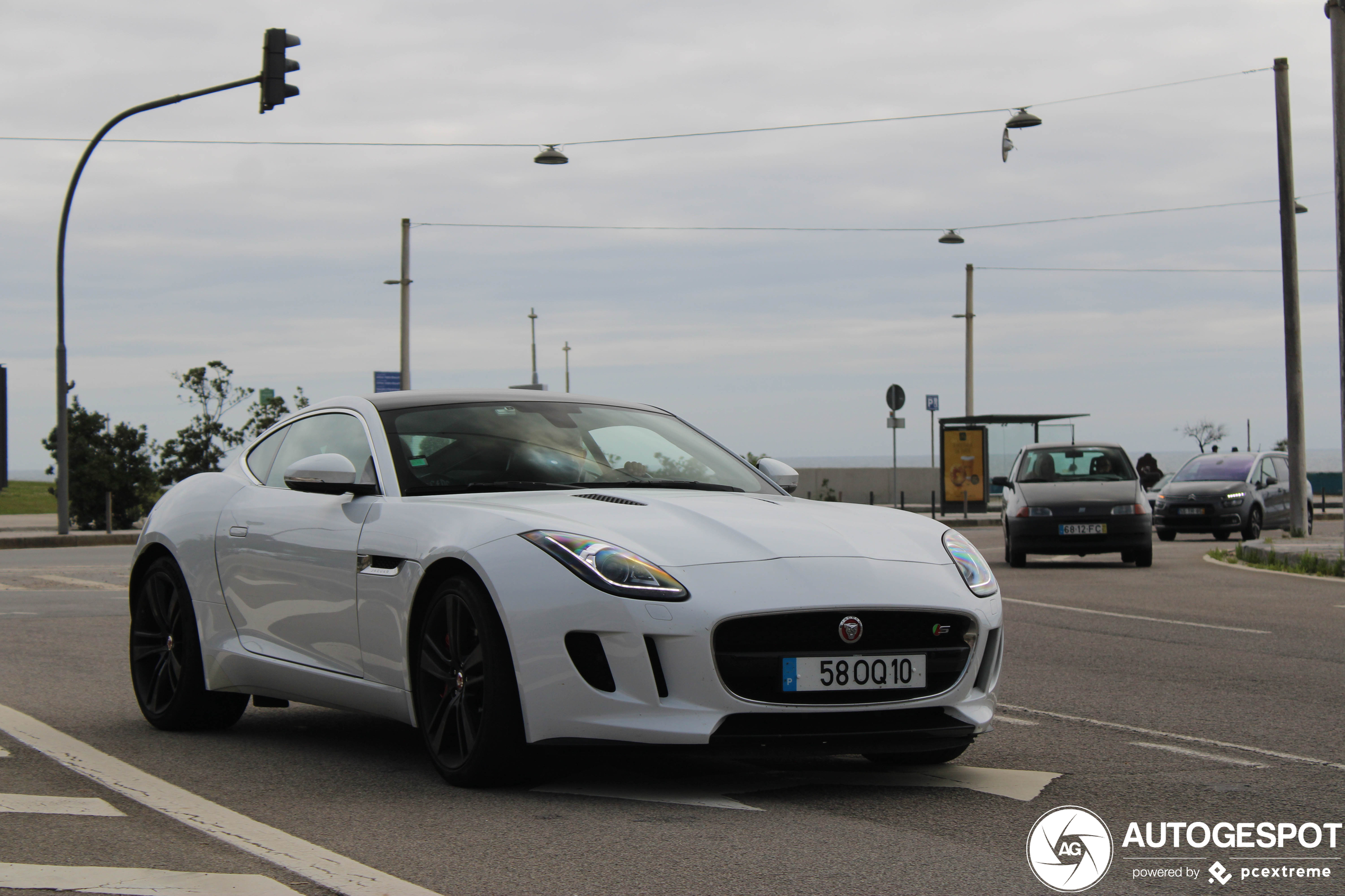 Jaguar F-TYPE S Coupé