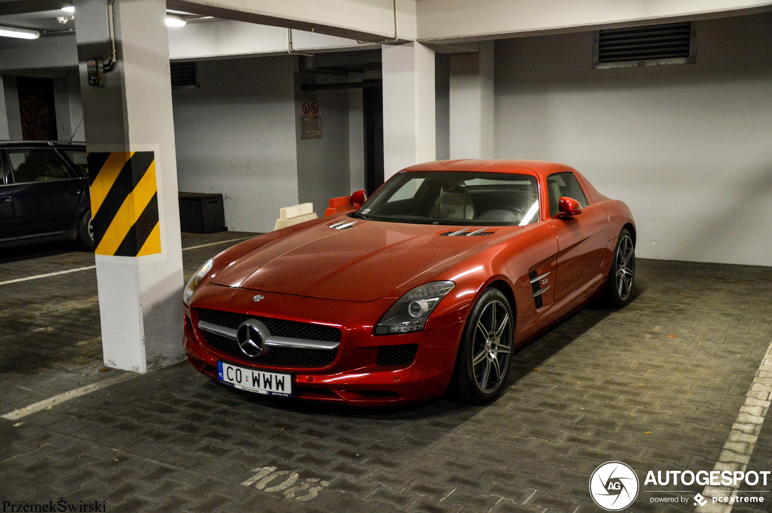 Mercedes-Benz SLS AMG