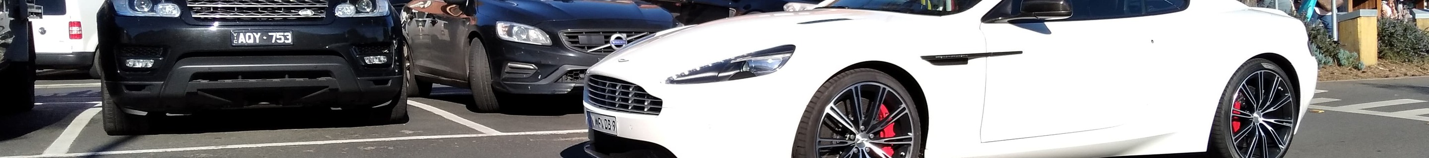 Aston Martin DB9 2015 Carbon White Edition