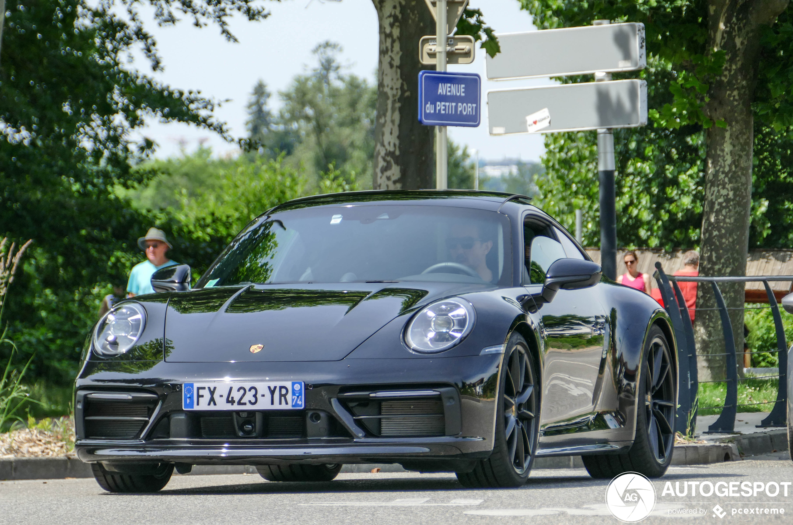 Porsche 992 Carrera 4S