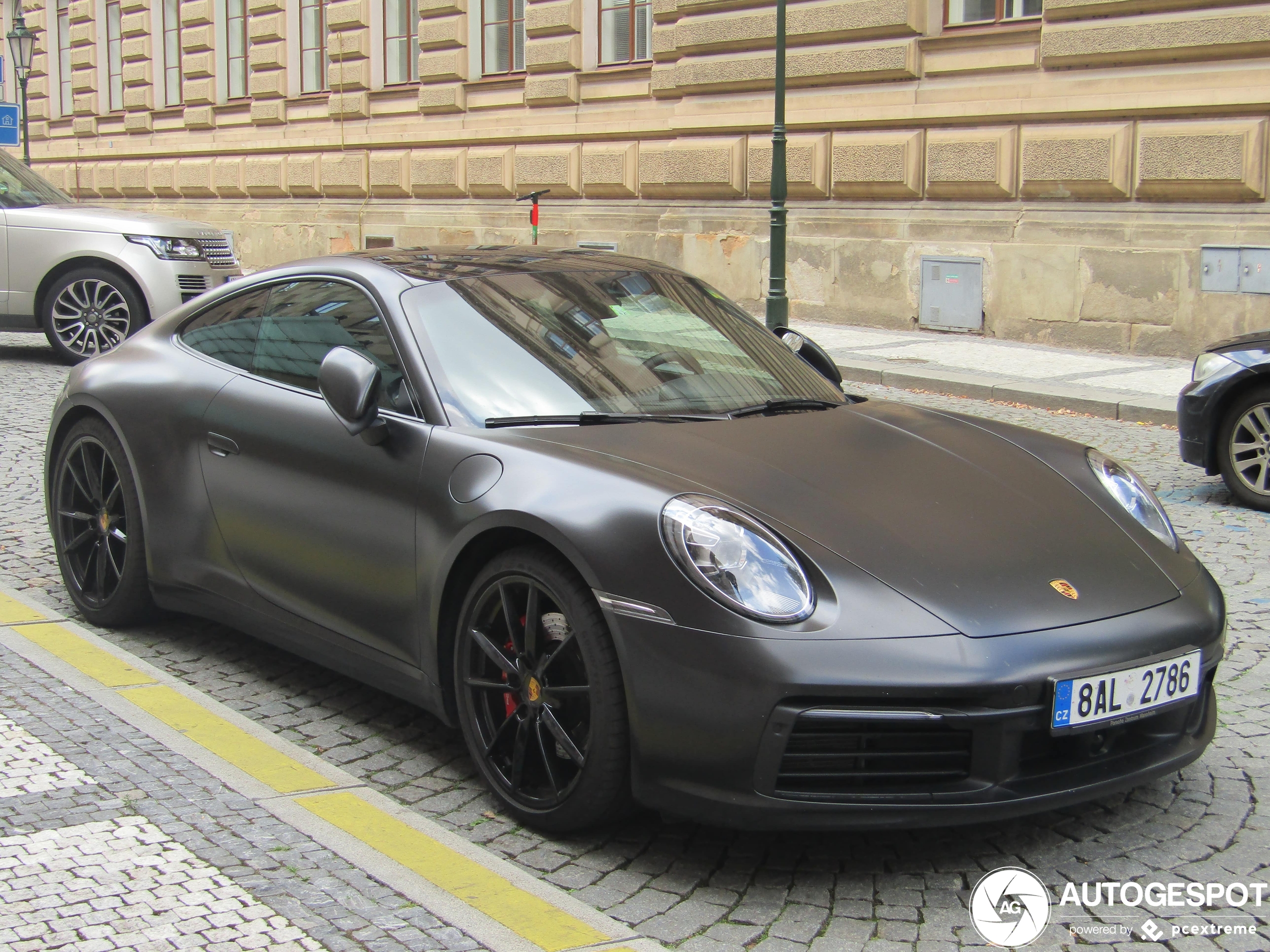 Porsche 992 Carrera 4S