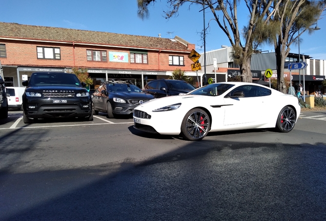 Aston Martin DB9 2015 Carbon White Edition