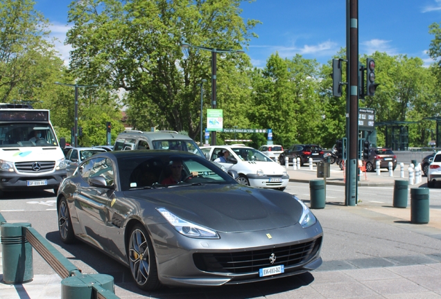 Ferrari GTC4Lusso